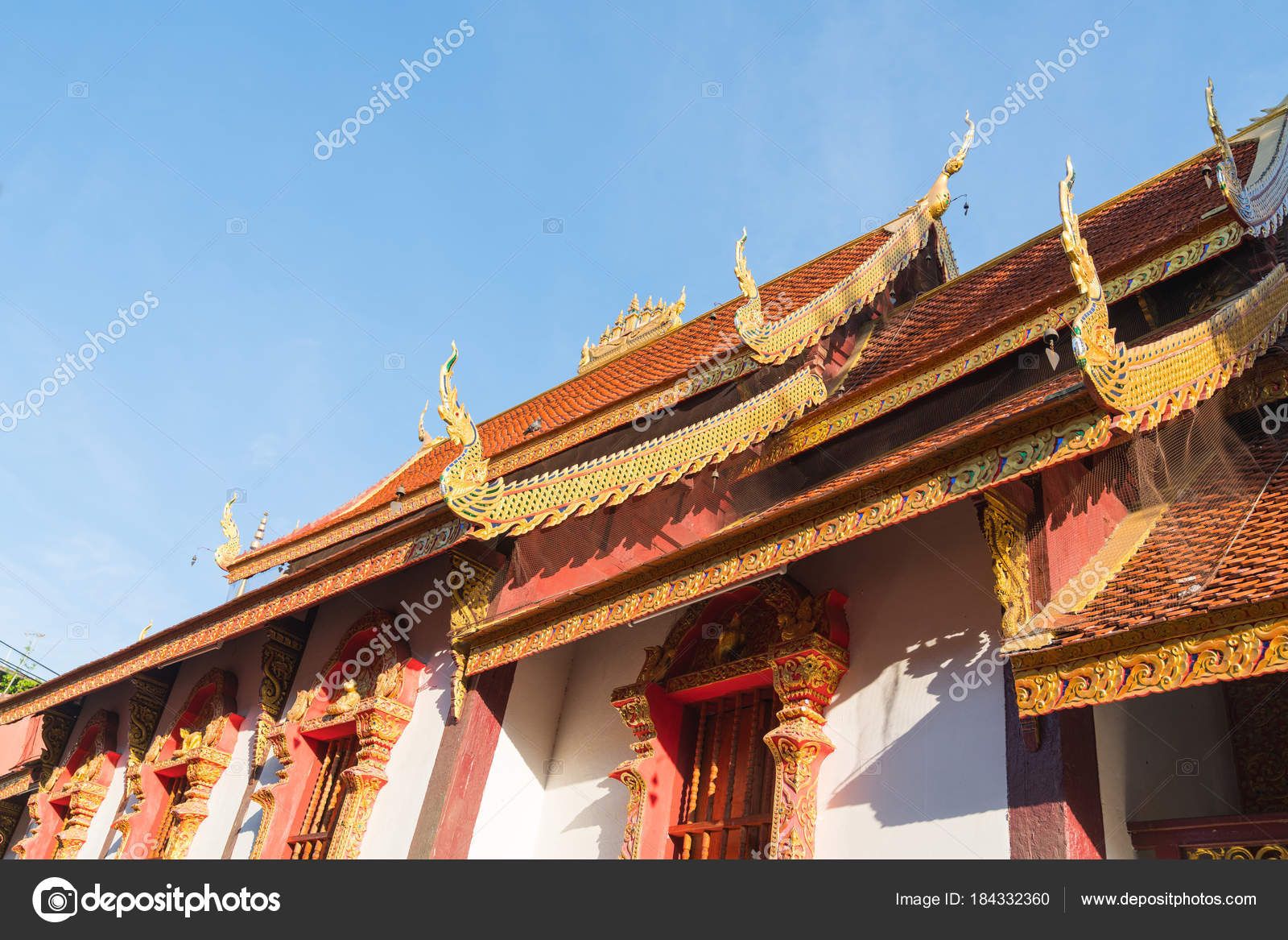 Asian style roof gables picture