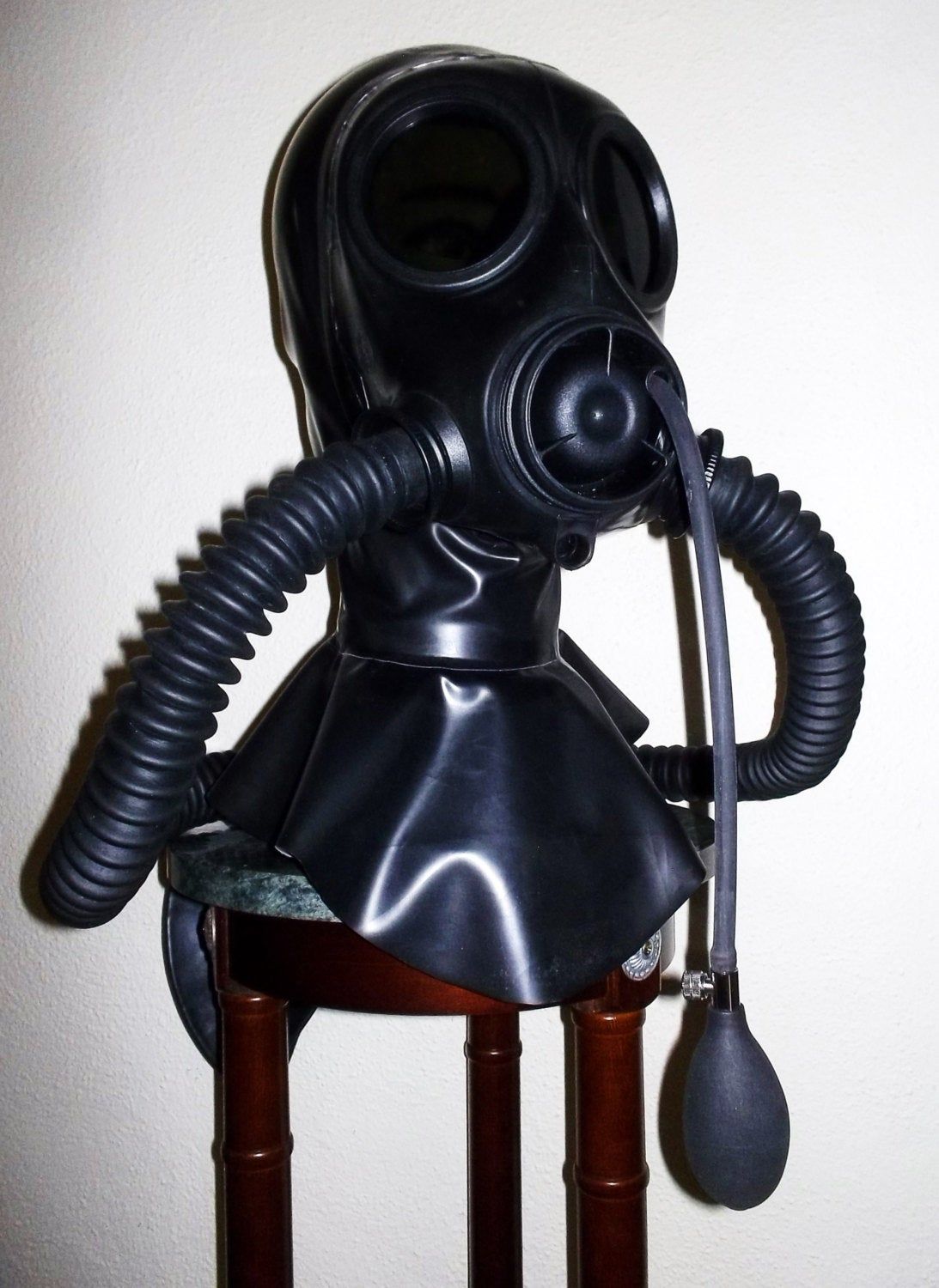 Goalie reccomend Fetish and gas mask