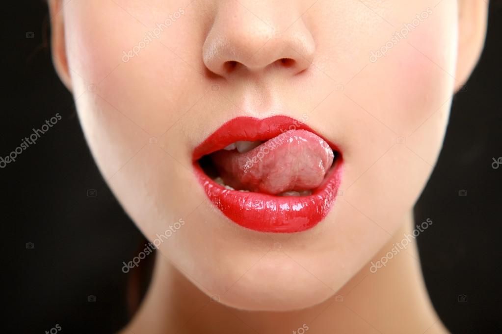 Diamond reccomend Lick her close up