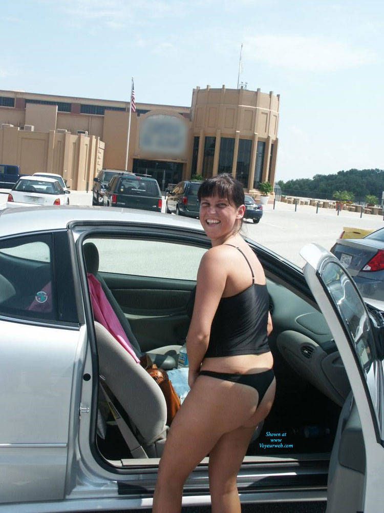 parking bikini upskirt voyeur